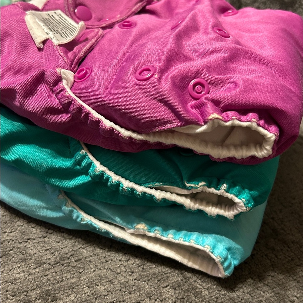 BumGenius Colorful Patterned Cloth Diaper bundle⭐️ - Picture 4 of 14